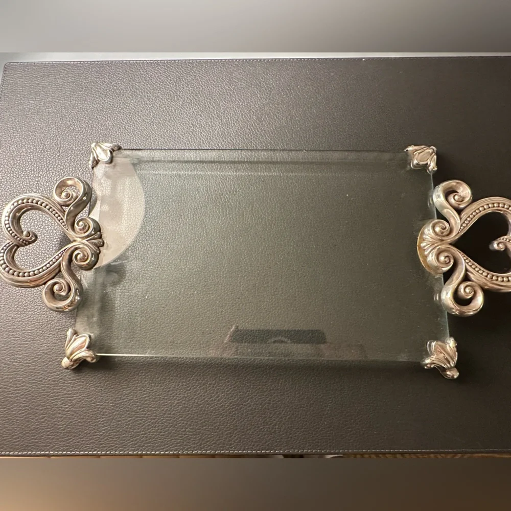 VINTAGE BRIGHTON MARIE ANTOINETTE SILVER HEART BEVELED GLASS VANITY TRAY VGUC